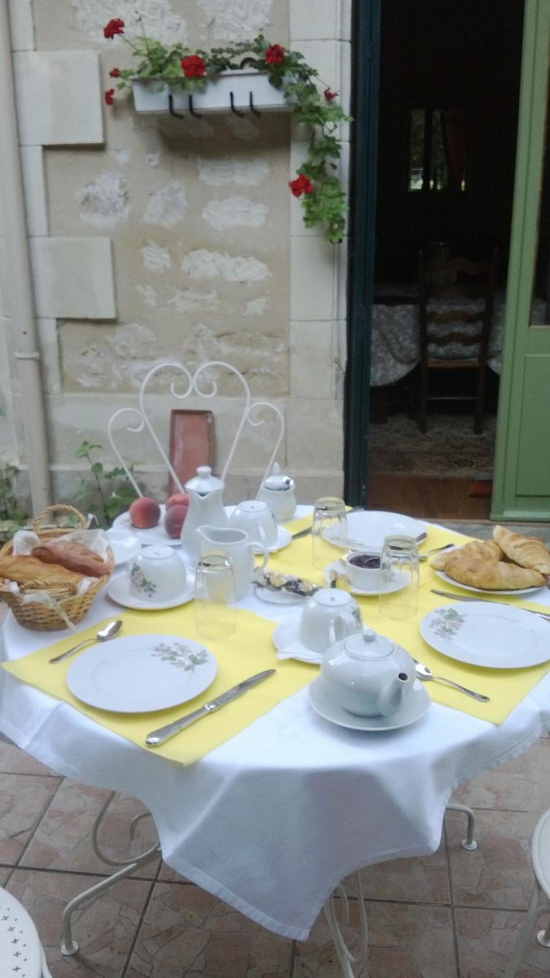 سوموور Clos Du Bois Brard B&B المظهر الخارجي الصورة